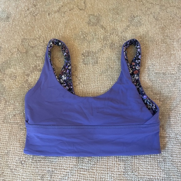 Lulu lemon reversible top - Picture 3 of 4